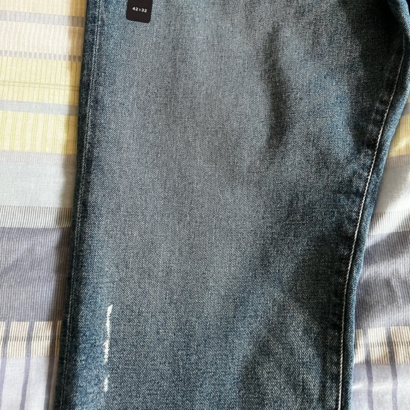 Tommy Hilfiger Relaxed/Stretch fit Jeans US 42 New with tags NWT - Picture 7 of 8